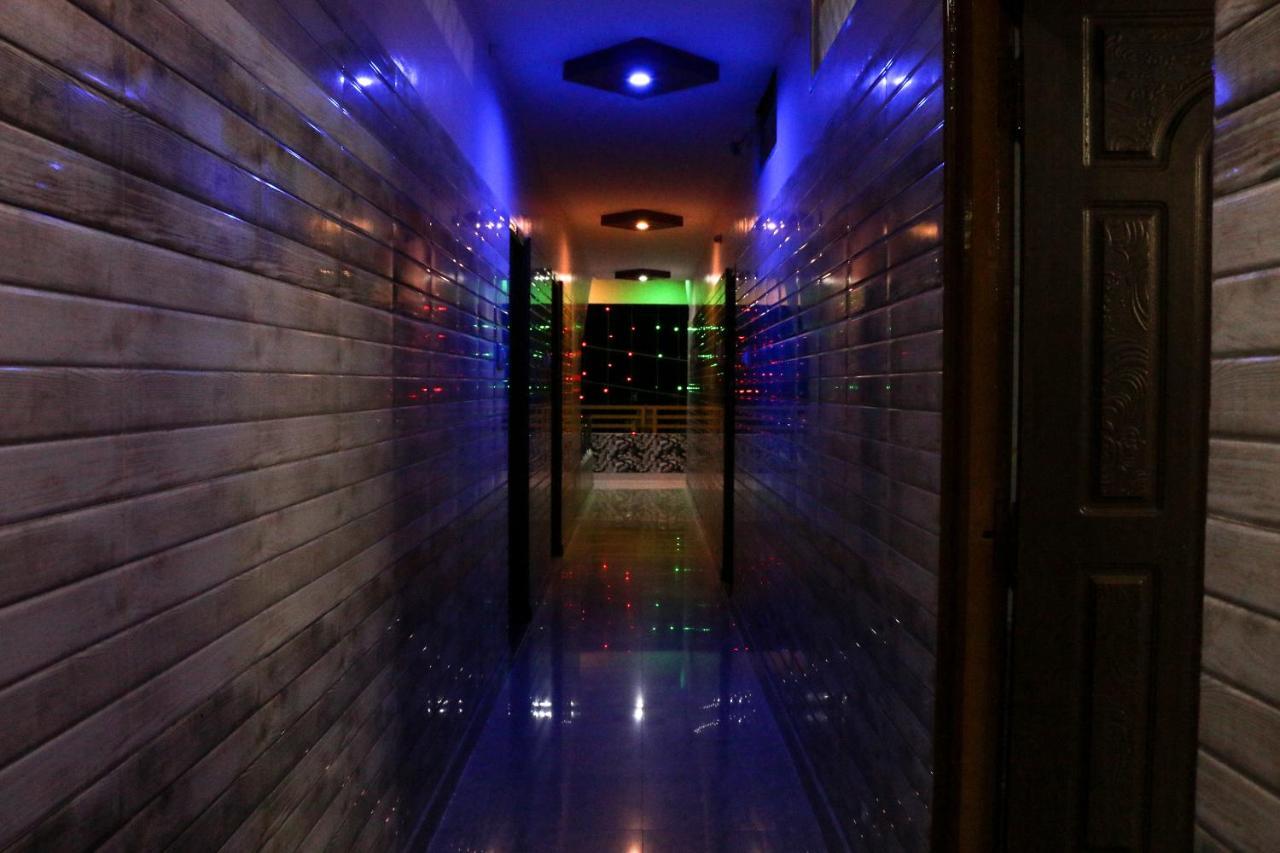 Sri Priya Lodge Dharmapuri Extérieur photo